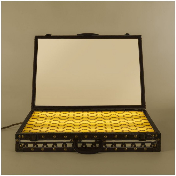 Seletti - Lighting Trunk Koffer mit Spiegel und Beleuchtung Seletti - Lighting Trunk Koffer mit Spiegel und Beleuchtung