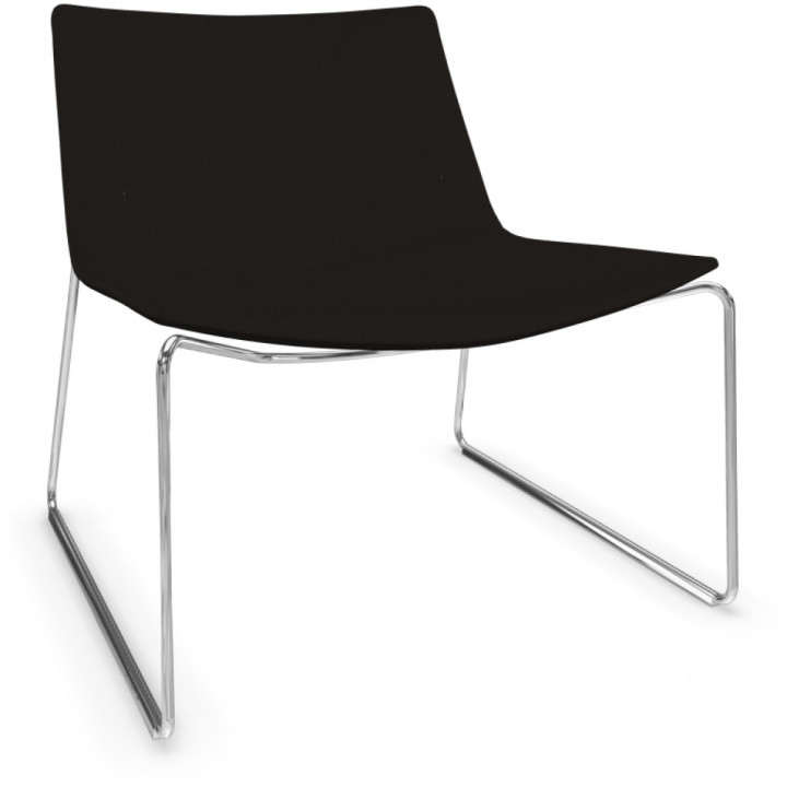 Arper - Catifa 60 2141 Loungesessel mit Kufengestell - Weichleder Schwarz Arper - Catifa 60 2141 Loungesessel mit Kufengestell - Weichleder Schwarz