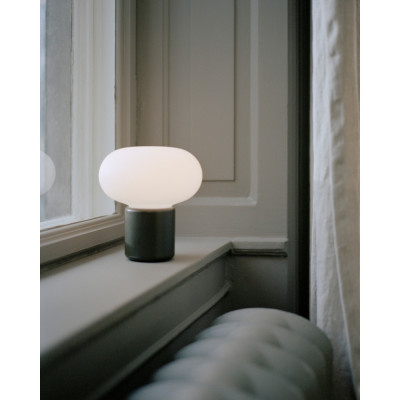 New Works - Karl-Johan Portable Tischleuchte New Works - Karl-Johan Portable Tischleuchte