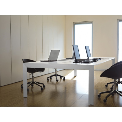 Pedrali - Matrix TMS Desk - 200x160 cm Pedrali - Matrix TMS Desk - 200x160 cm