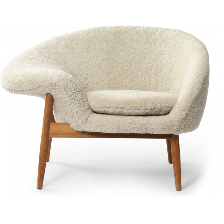Warm Nordic - Fried Egg Loungesessel - Moonlight Sheepskin / Armlehne links Warm Nordic - Fried Egg Loungesessel - Moonlight Sheepskin / Armlehne links