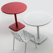 Fast - Tonik / Cross Tisch Outdoor - 80 x 80 cm | Weiß | Pastellblau