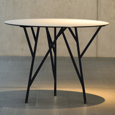 Jan Kurtz - Astwerk Tisch - Ø 100 cm | Schwarz/Weiß Jan Kurtz - Astwerk Tisch - Ø 100 cm | Schwarz/Weiß