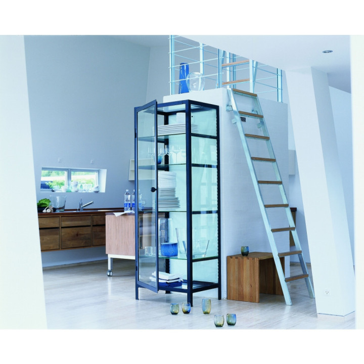 Lambert - Schneewittchen Vitrinenschrank mit LED-Lichtsystem Lambert - Schneewittchen Vitrinenschrank mit LED-Lichtsystem