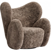 Norr11 - Big Big Chair Sessel - Sahara (Schafsfell)