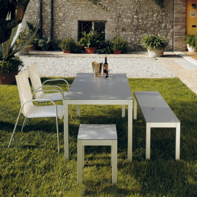 Jan Kurtz - Quadrat Hocker Jan Kurtz - Quadrat Hocker