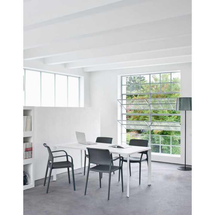 Pedrali - Ara 315 Armlehnstuhl Pedrali - Ara 315 Armlehnstuhl