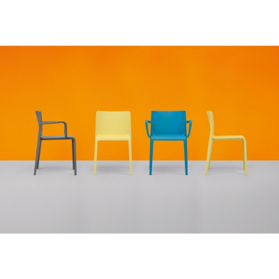 Pedrali - Volt 675 Armlehnstuhl Pedrali - Volt 675 Armlehnstuhl