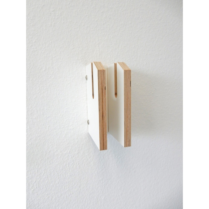 Tojo - Lesestoff Bücherregal