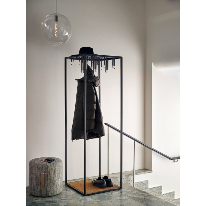 Design House Stockholm - Atelier Garderobe Design House Stockholm - Atelier Garderobe