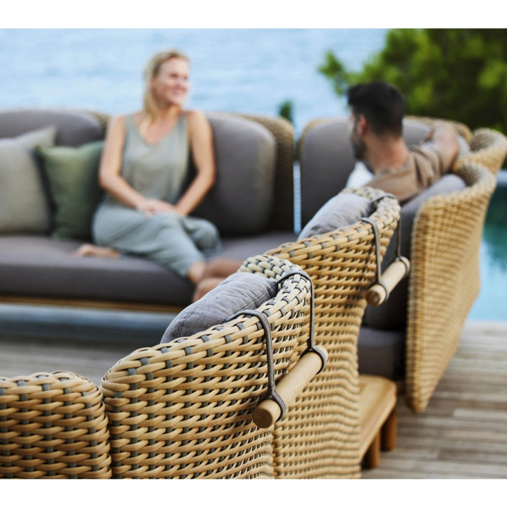 Cane-line - Arch Sofa 2-Sitzer mit hohen Arm-/Rückenlehnen Cane-line - Arch Sofa 2-Sitzer mit hohen Arm-/Rückenlehnen