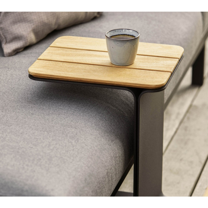 Cane-line - Mega Beistelltisch Cane-line - Mega Beistelltisch