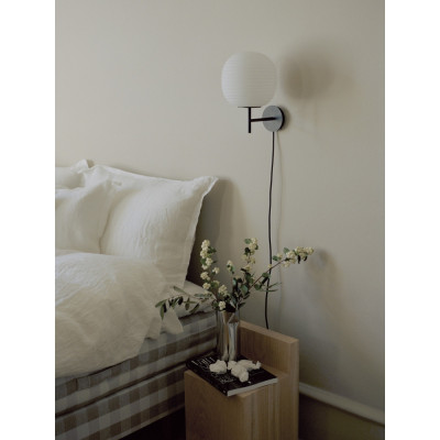 New Works - Lantern Globe Wandleuchte New Works - Lantern Globe Wandleuchte