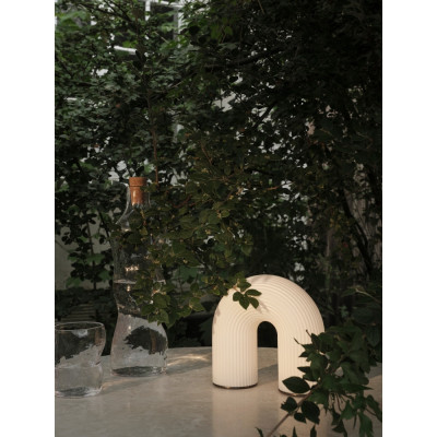 Ferm Living - Vuelta Portable Tischleuchte Ferm Living - Vuelta Portable Tischleuchte