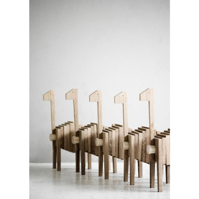 Moebe - Polygrif Holzfigur, Eiche Moebe - Polygrif Holzfigur, Eiche