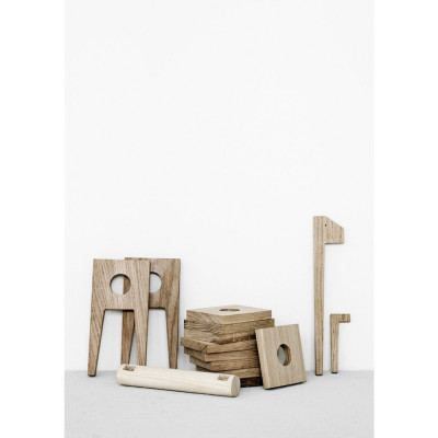 Moebe - Polygrif Holzfigur, Eiche Moebe - Polygrif Holzfigur, Eiche