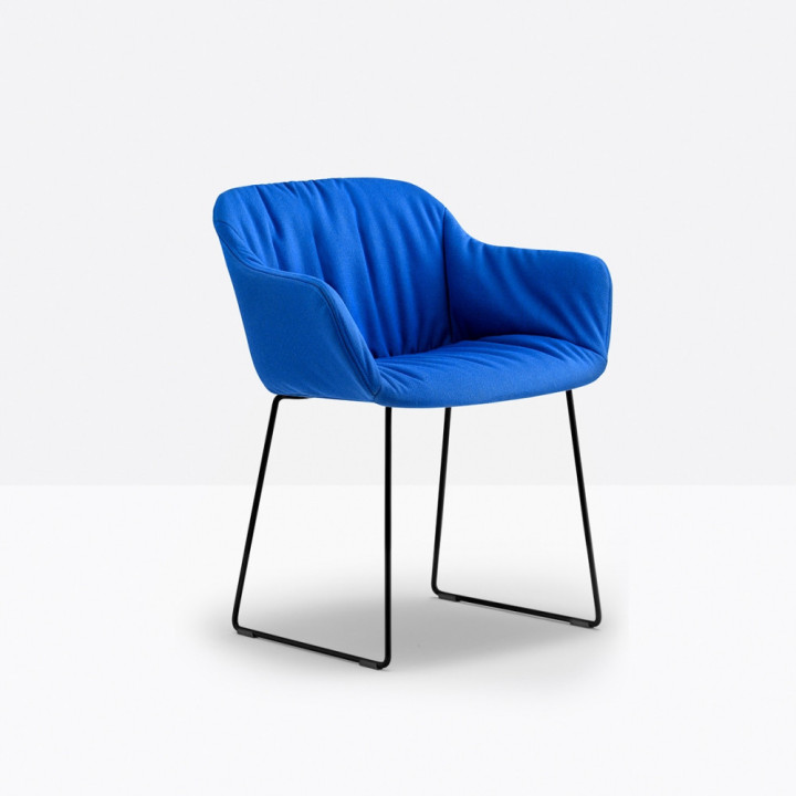 Pedrali - Babila XL 2743R Gepolsterter Armlehnstuhl Kufengestell Pedrali - Babila XL 2743R Gepolsterter Armlehnstuhl Kufengestell