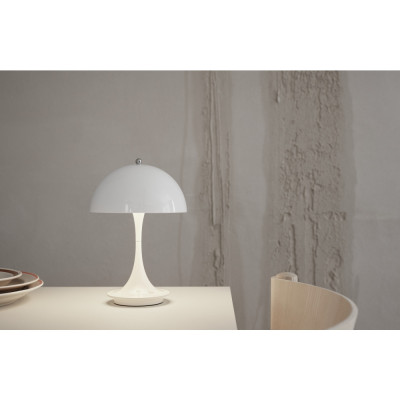 Louis Poulsen - Panthella 160 Portable Tischleuchte Louis Poulsen - Panthella 160 Portable Tischleuchte