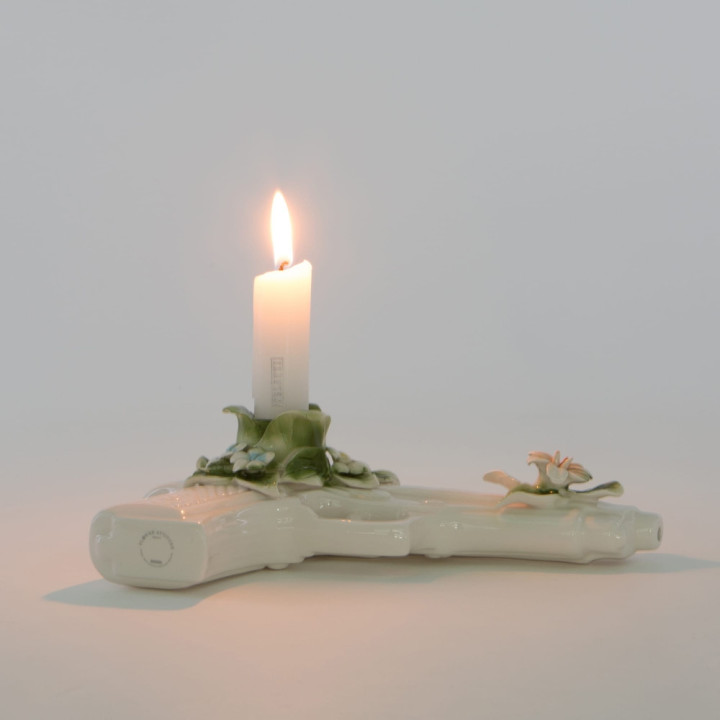Seletti - Flower Attitude The Gun Kerzenständer Seletti - Flower Attitude The Gun Kerzenständer