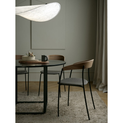 New Works - Missing Armlehnenstuhl, Walnuss New Works - Missing Armlehnenstuhl, Walnuss