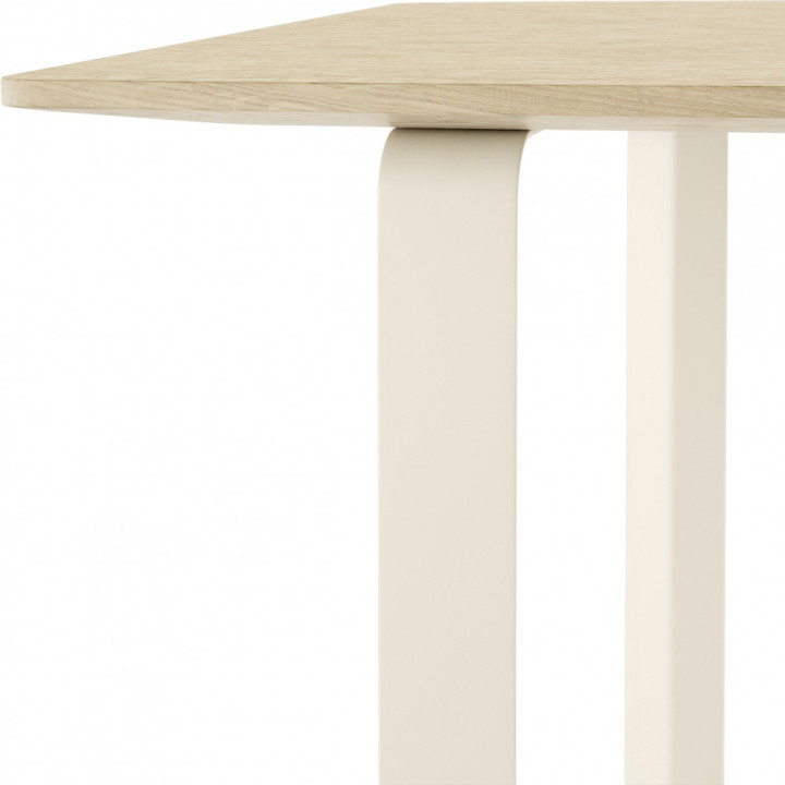 Muuto - 70/70 Tisch Eiche massiv 225x90 cm Muuto - 70/70 Tisch Eiche massiv 225x90 cm