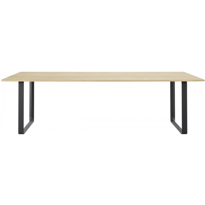 Muuto - 70/70 Tisch Eiche massiv 255x108 cm Muuto - 70/70 Tisch Eiche massiv 255x108 cm