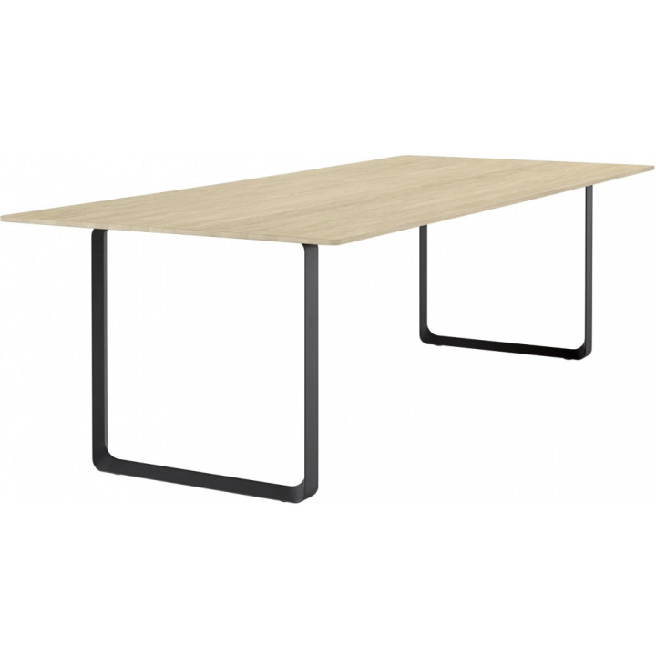 Muuto - 70/70 Tisch Eiche massiv 255x108 cm Muuto - 70/70 Tisch Eiche massiv 255x108 cm