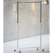 Jan Kurtz - Boston Garderobenwagen