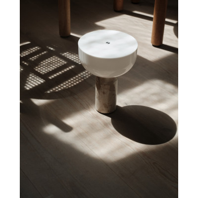 New Works - Kizu Portable Tischleuchte New Works - Kizu Portable Tischleuchte