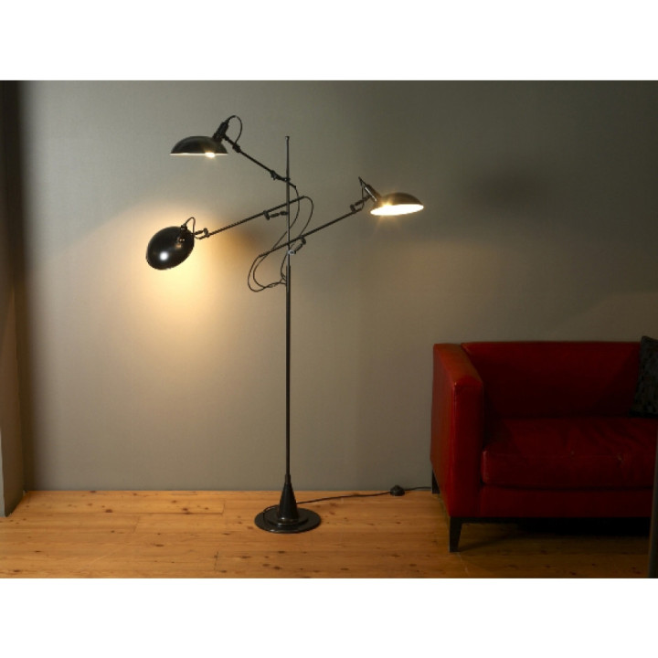 Lambert - Switch On Stehleuchte 3-Armig Lambert - Switch On Stehleuchte 3-Armig